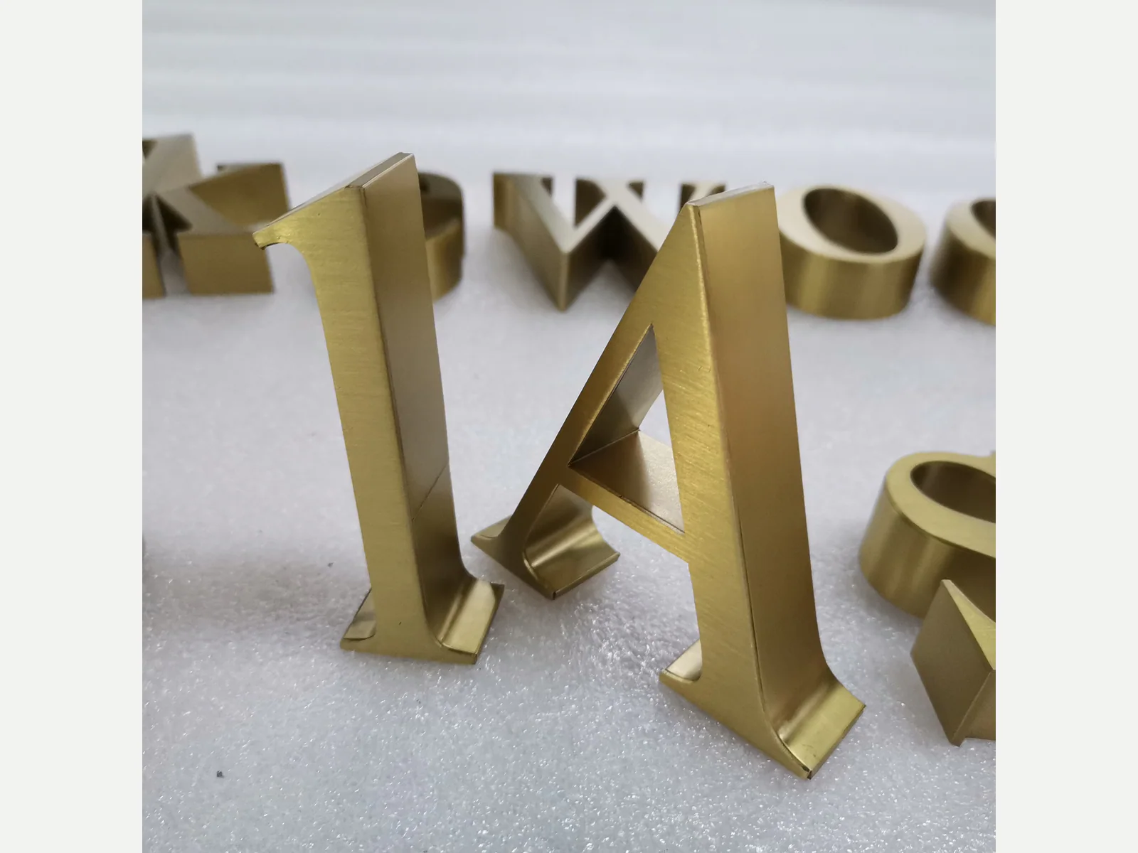 2D Metal Letters view 13